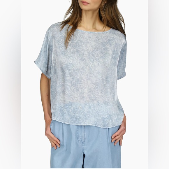 Michael Kors Petite Petal-Print Short-Sleeve Top - Picture 9 of 10